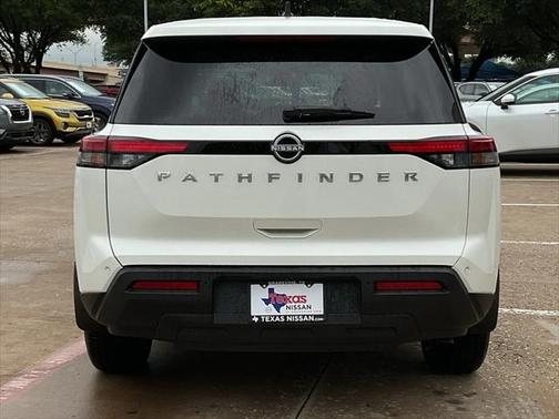 2025 Nissan Pathfinder S FWD