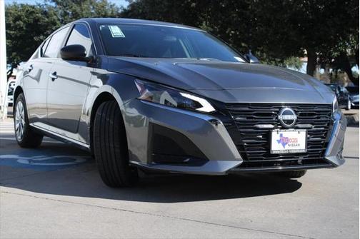 2025 Nissan Altima S FWD