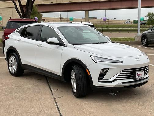 Summit White 2025 Buick Envista Preferred FWD