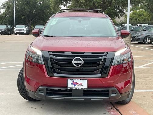 2025 Nissan Pathfinder SV FWD