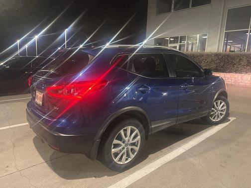2020 Nissan Rogue Sport SV