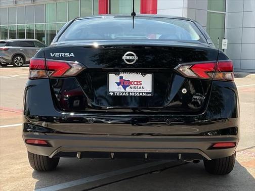 2024 Nissan Versa 1.6 S