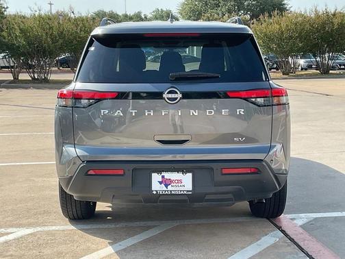 2024 Nissan Pathfinder SV FWD