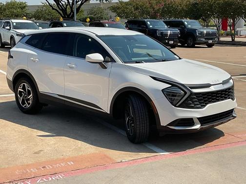 2024 Kia Sportage LX