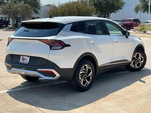 2024 Kia Sportage LX
