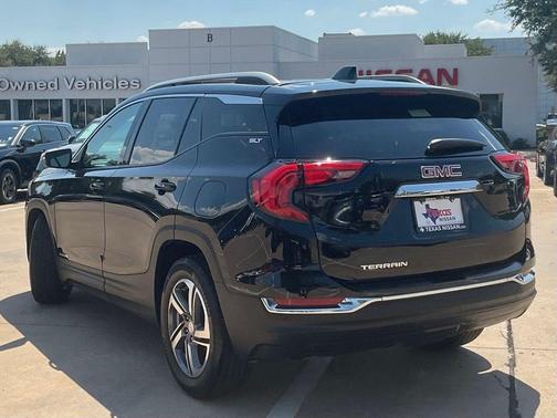 Ebony Twilight Metallic 2021 GMC Terrain SLT