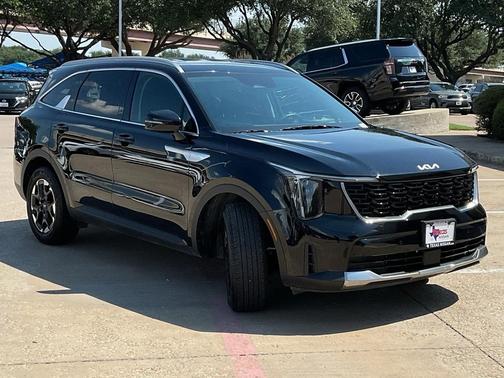 2024 Kia Sorento S