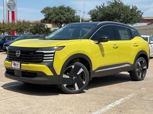2025 Nissan Kicks SR