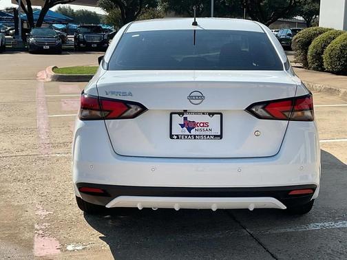 2025 Nissan Versa 1.6 S