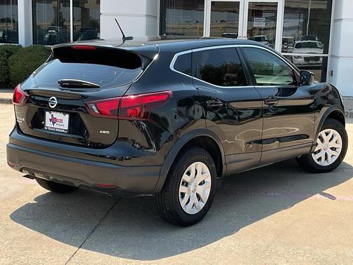 2018 Nissan Rogue Sport S