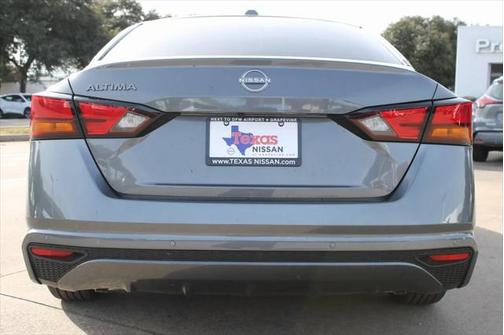 2025 Nissan Altima S FWD
