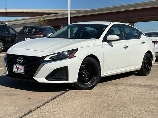2023 Nissan Altima S FWD