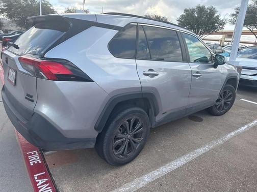 2023 Toyota RAV4 Hybrid XLE Premium