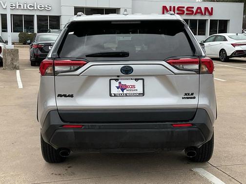 2023 Toyota RAV4 Hybrid XLE Premium