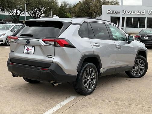 2023 Toyota RAV4 Hybrid XLE Premium