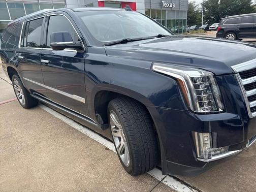 2018 Cadillac Escalade ESV Premium Luxury