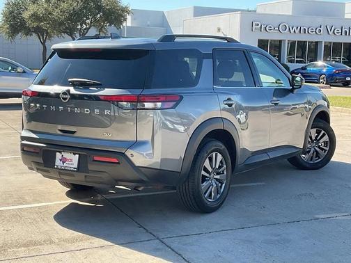 2024 Nissan Pathfinder SV FWD