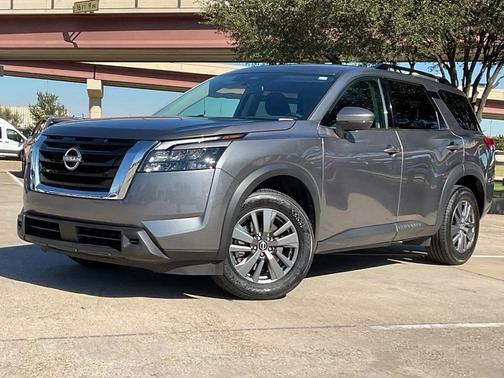 2024 Nissan Pathfinder SV FWD