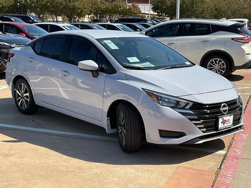 2025 Nissan Versa 1.6 SV