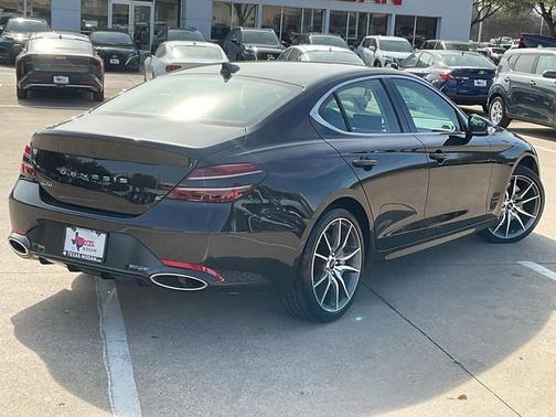 2025 Genesis G70 2.5T RWD