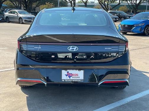 2024 Hyundai SONATA Hybrid SE