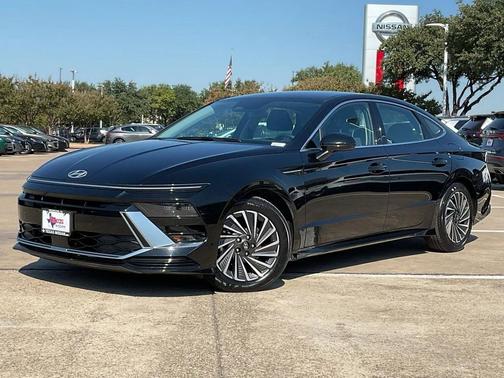 2024 Hyundai SONATA Hybrid SE