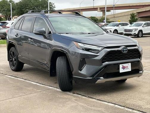 2023 Toyota RAV4 Hybrid SE