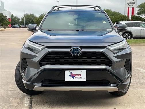 2023 Toyota RAV4 Hybrid SE