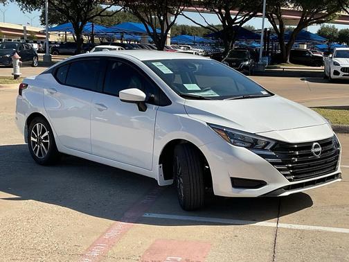 2025 Nissan Versa 1.6 SV