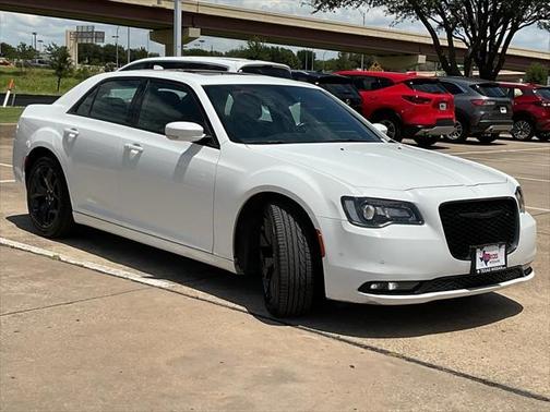 2022 Chrysler 300 S
