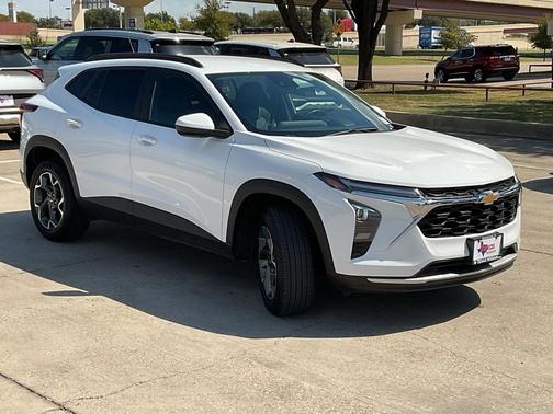2024 Chevrolet Trax LT