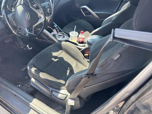 2017 Hyundai Veloster Base