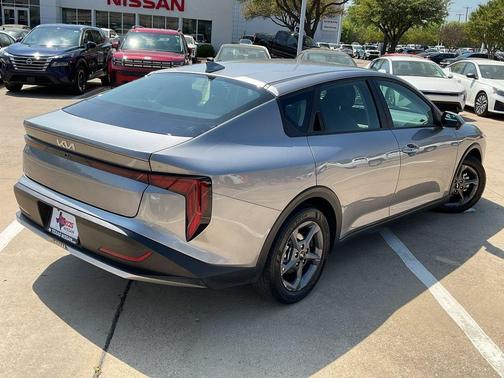 Steel Gray 2025 Kia K4 LXS
