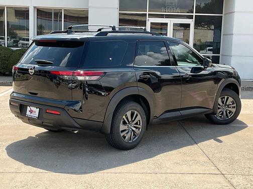 2025 Nissan Pathfinder SV FWD