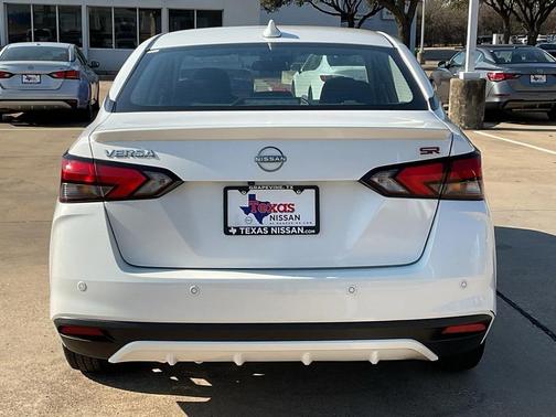 2024 Nissan Versa 1.6 S