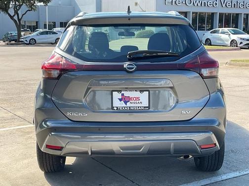 2024 Nissan Kicks SV