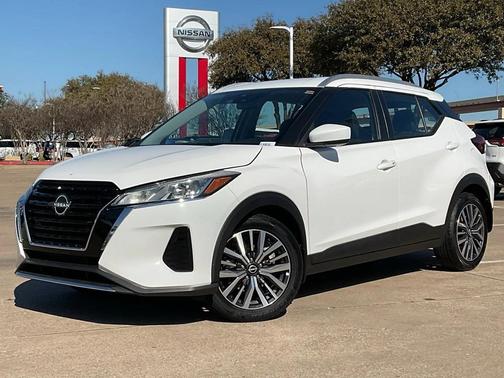 2023 Nissan Kicks SV