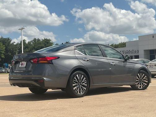 Gun Metallic 2025 Nissan Altima 2.5 SV