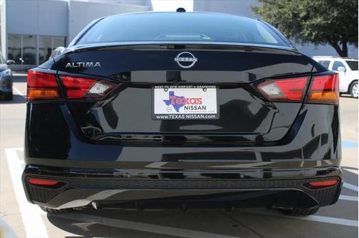2025 Nissan Altima S FWD