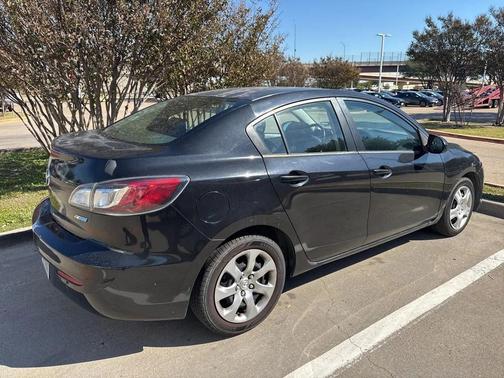 2013 Mazda Mazda3 i Sport