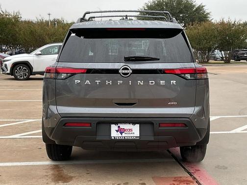 2025 Nissan Pathfinder SV 4WD