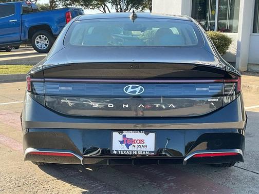 2024 Hyundai SONATA Hybrid SE