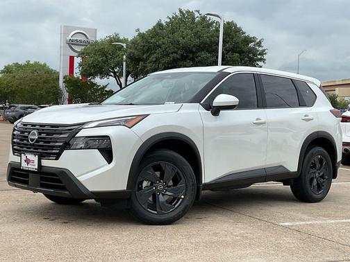 Everest White Pearl Tricoat 2026 Nissan Rogue SV