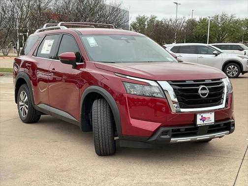 2025 Nissan Pathfinder SL 4WD