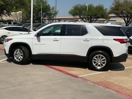 Summit White 2021 Chevrolet Traverse LS