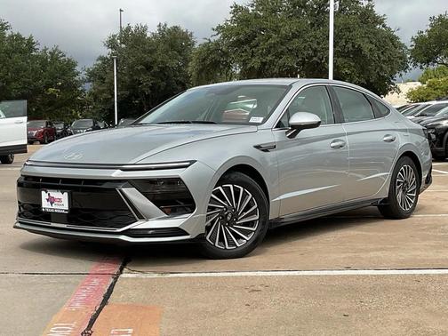 2024 Hyundai SONATA Hybrid SE