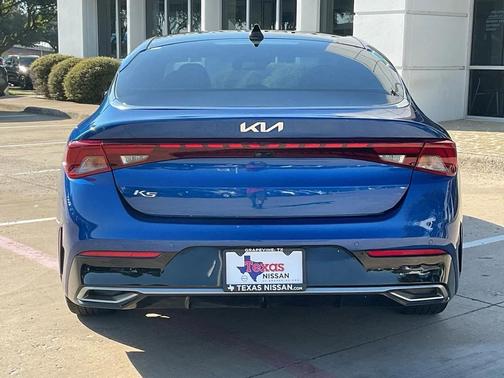 2022 Kia K5 EX