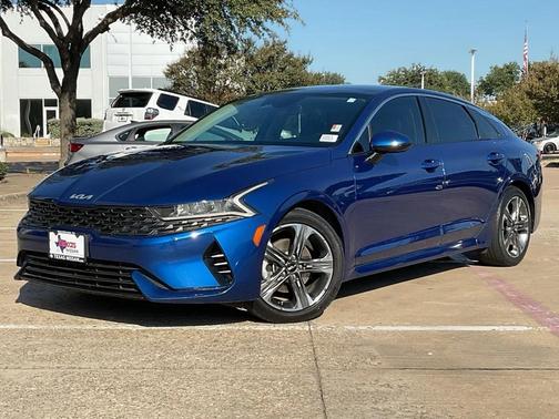 2022 Kia K5 EX
