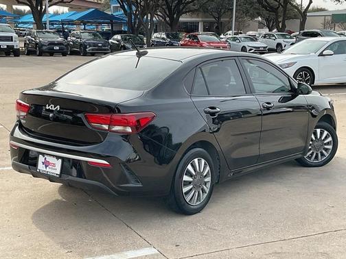 2022 Kia Rio LX