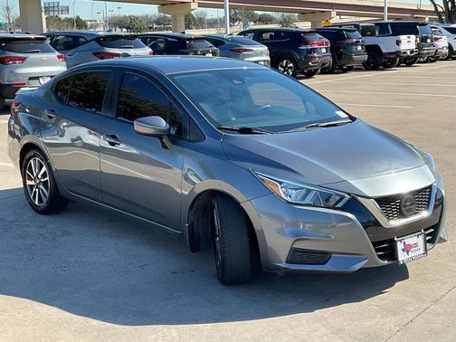 2020 Nissan Versa 1.6 SV